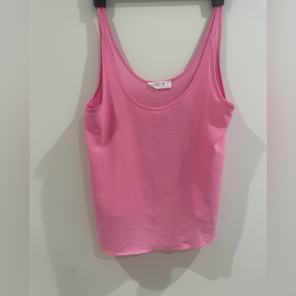 Pink round neck sleeveless blouse. Size EUR 36 , USA 4. Looks like new